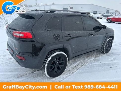 Used 2016 Jeep Cherokee Trailhawk w/ Leather Interior Group image 5