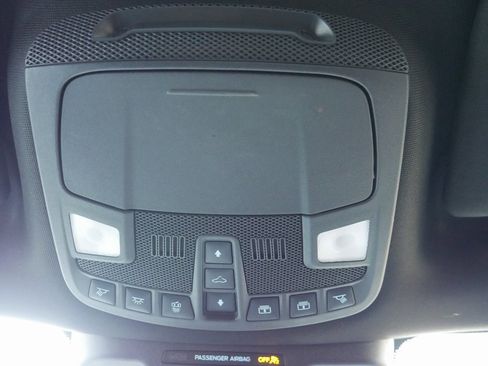 Used 2023 Ford Expedition Limited image 20