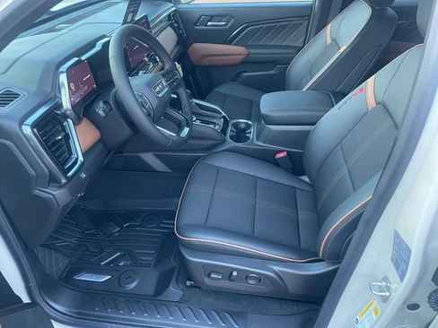 New 2026 GMC Canyon AT4 image 9