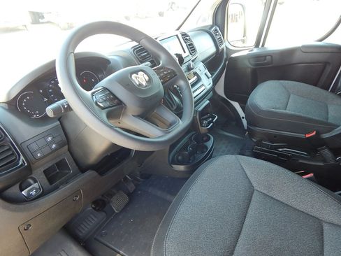 Used 2025 RAM ProMaster 2500 w/ U-Haul Equipment Group FWD image 15