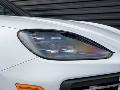 New 2026 Porsche Cayenne image 34