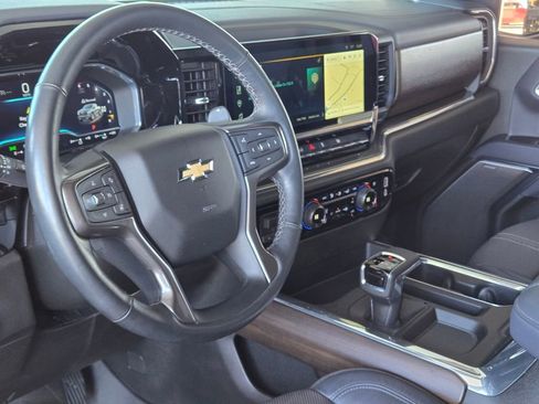 Used 2024 Chevrolet Silverado 1500 High Country w/ High Country Premium Package image 12