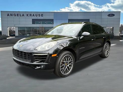 Used 2018 Porsche Macan AWD/4WD image 3