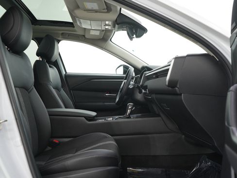 Certified 2025 MAZDA CX-50 AWD 2.5 S w/ Premium Package image 11