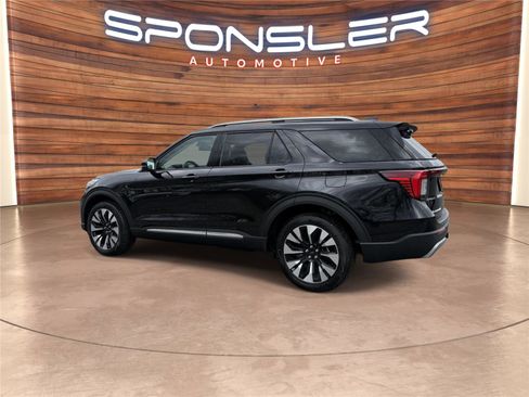 New 2026 Ford Explorer Platinum AWD/4WD image 3