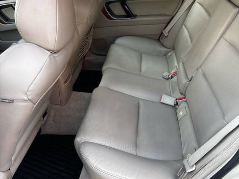 Used 2005 Subaru Outback 2.5XT Limited image 9