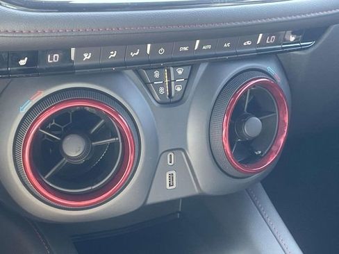 Used 2020 Chevrolet Blazer RS FWD image 19