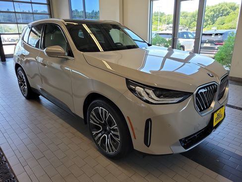 New 2026 BMW X3 xDrive30i w/ Premium Package AWD/4WD image 9