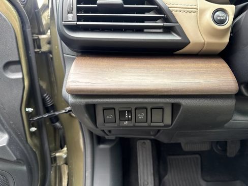 Used 2023 Subaru Outback Premium AWD/4WD image 21