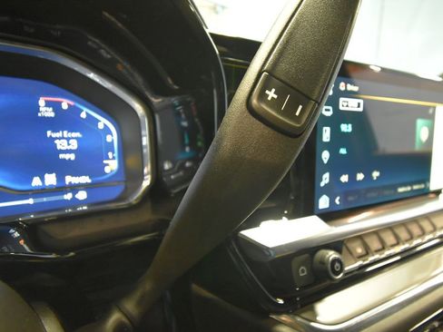 Used 2025 Chevrolet Silverado 2500 High Country image 13