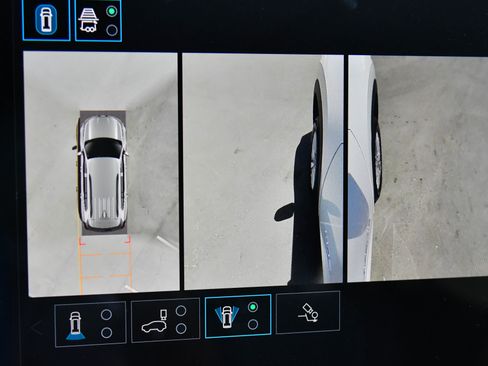 Used 2024 GMC Acadia Elevation FWD image 25