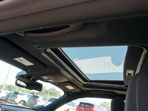 Used 2022 Dodge Challenger SXT w/ Blacktop Package image 9