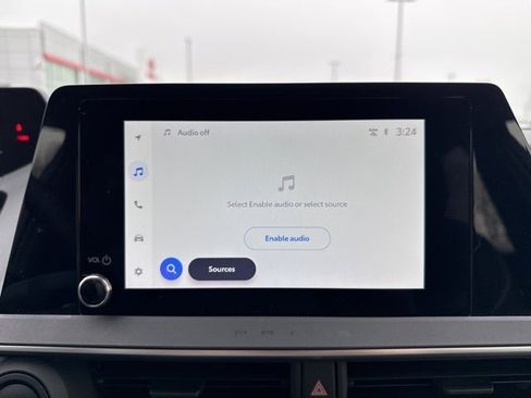 Used 2025 Toyota Prius XLE image 27