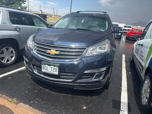 Used 2017 Chevrolet Traverse LT w/ Style and Technology Package AWD/4WD image 2