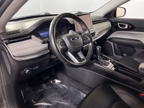 Used 2022 Jeep Compass Limited AWD/4WD image 9