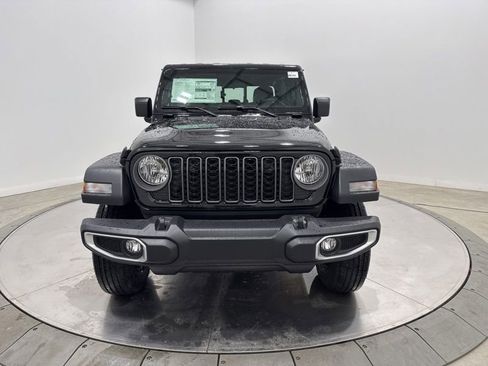 New 2026 Jeep Gladiator Sport AWD/4WD image 2
