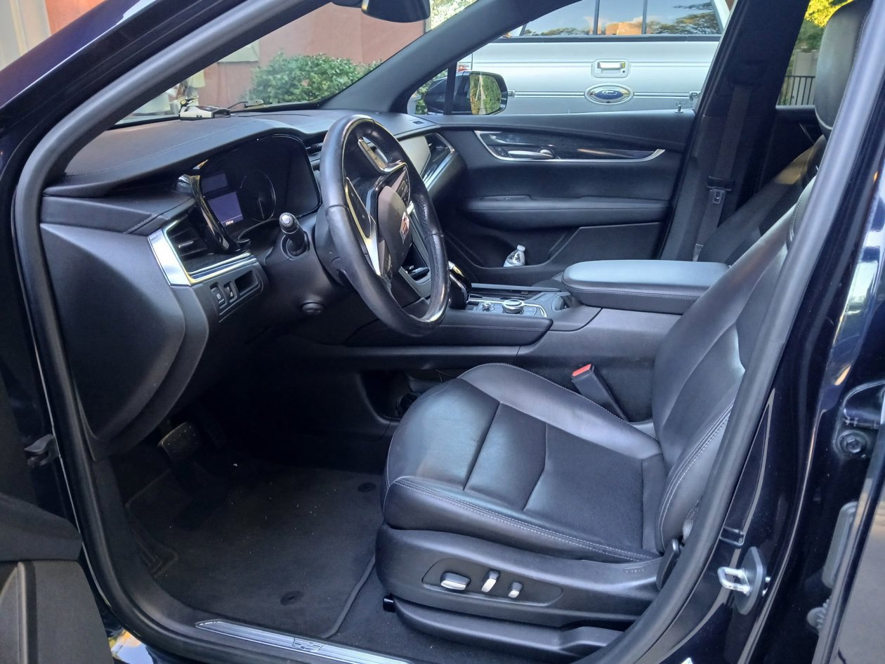 Used 2021 Cadillac XT5 Premium Luxury AWD/4WD image 4