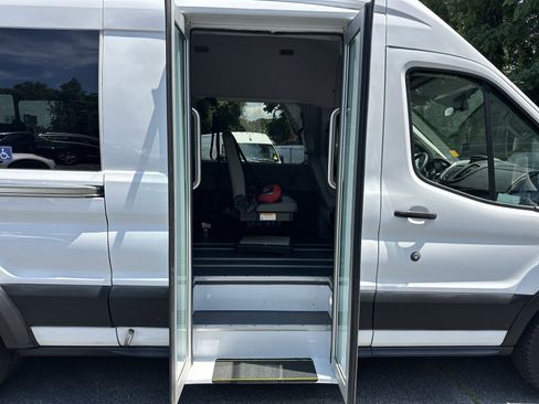 Used 2019 Ford Transit 350 XL RWD image 17