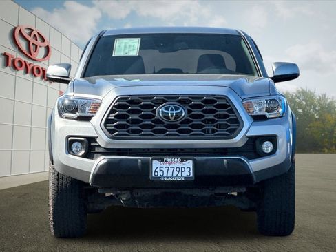 Certified 2023 Toyota Tacoma TRD Off-Road w/ Technology Package AWD/4WD image 8