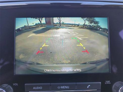 Certified 2023 Nissan Frontier SV w/ Midnight Edition Package image 30