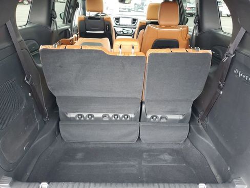 Used 2026 Chrysler Pacifica Pinnacle FWD image 42