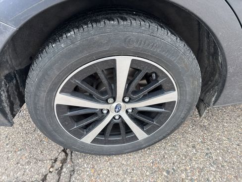 Used 2022 Subaru Impreza Premium image 7