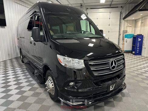 Used 2020 Mercedes-Benz Sprinter 3500 image 5