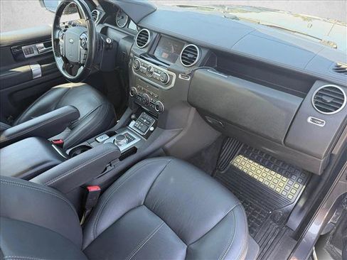 Used 2016 Land Rover LR4 HSE LUX AWD/4WD image 24
