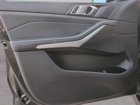 Used 2022 BMW X5 sDrive40i w/ M Sport Package image 15