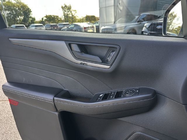 Certified 2023 Ford Escape Active AWD/4WD image 31