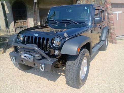 Used 2015 Jeep Wrangler Unlimited Sport w/ Quick Order Package 24S AWD/4WD image 4