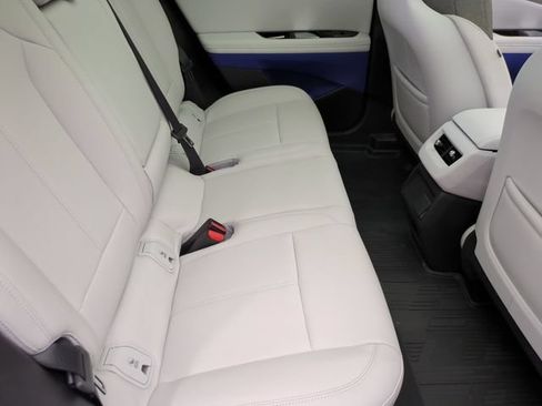 New 2027 Cadillac Optiq Luxury w/ LPO, Floor Liner Package AWD/4WD image 26