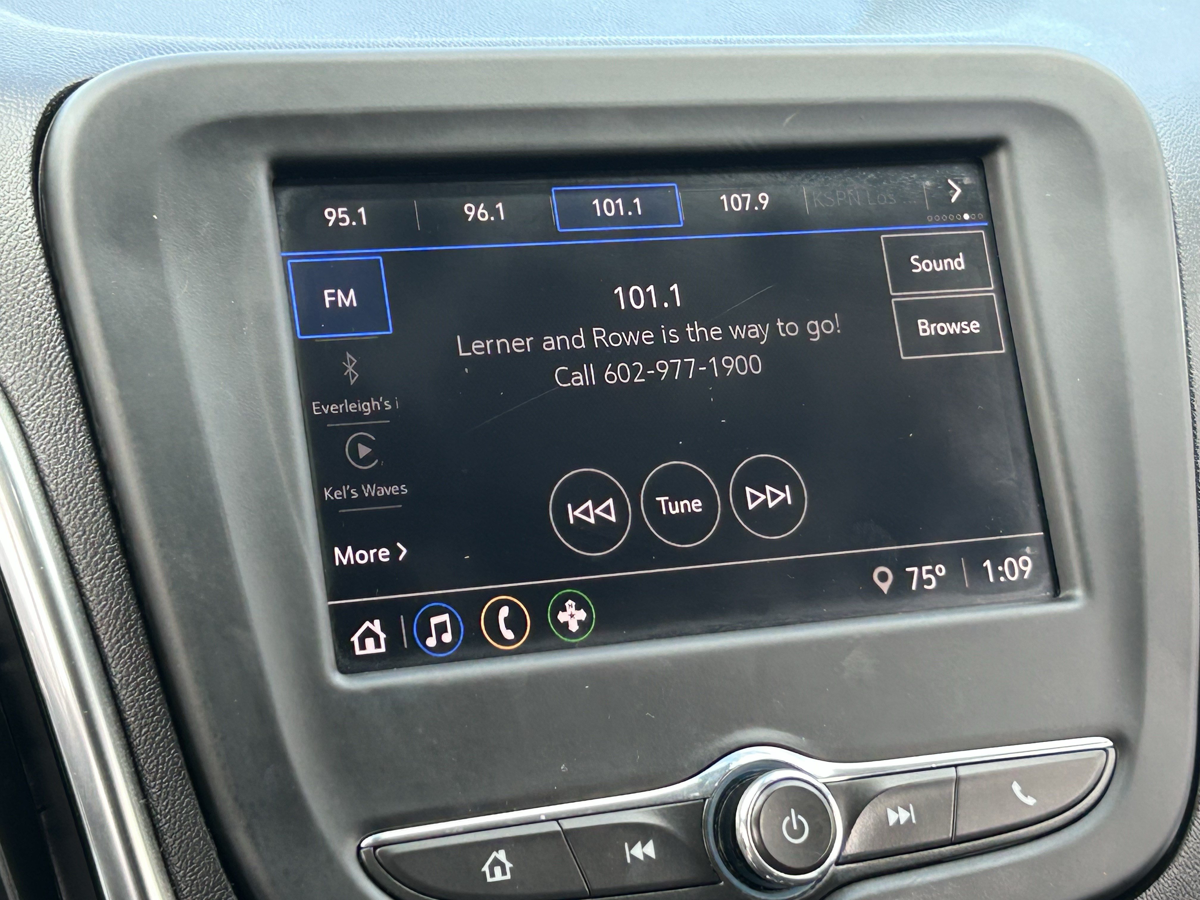 Used 2022 Chevrolet Equinox LT AWD/4WD image 21