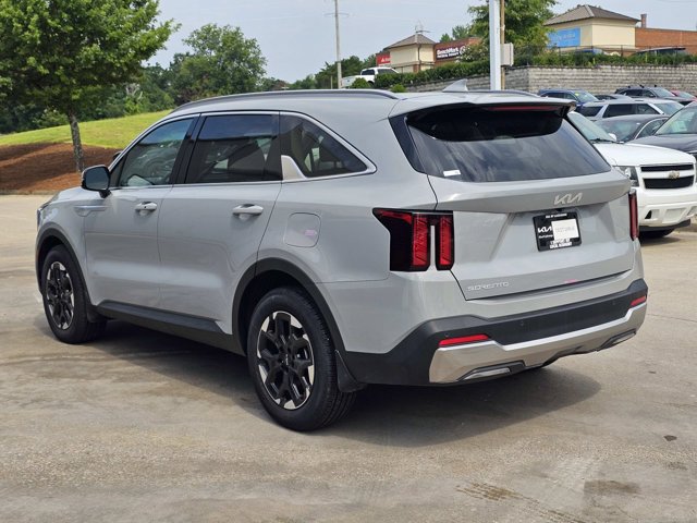 Used 2025 Kia Sorento S w/ Panoramic Sunroof Package FWD image 12