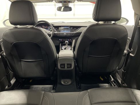 Used 2018 Buick Regal Essence w/ Driver Confidence Package #1 image 18