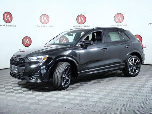 Certified 2025 Audi Q3 2.0T Premium Plus w/ Premium Plus Package AWD/4WD image 4