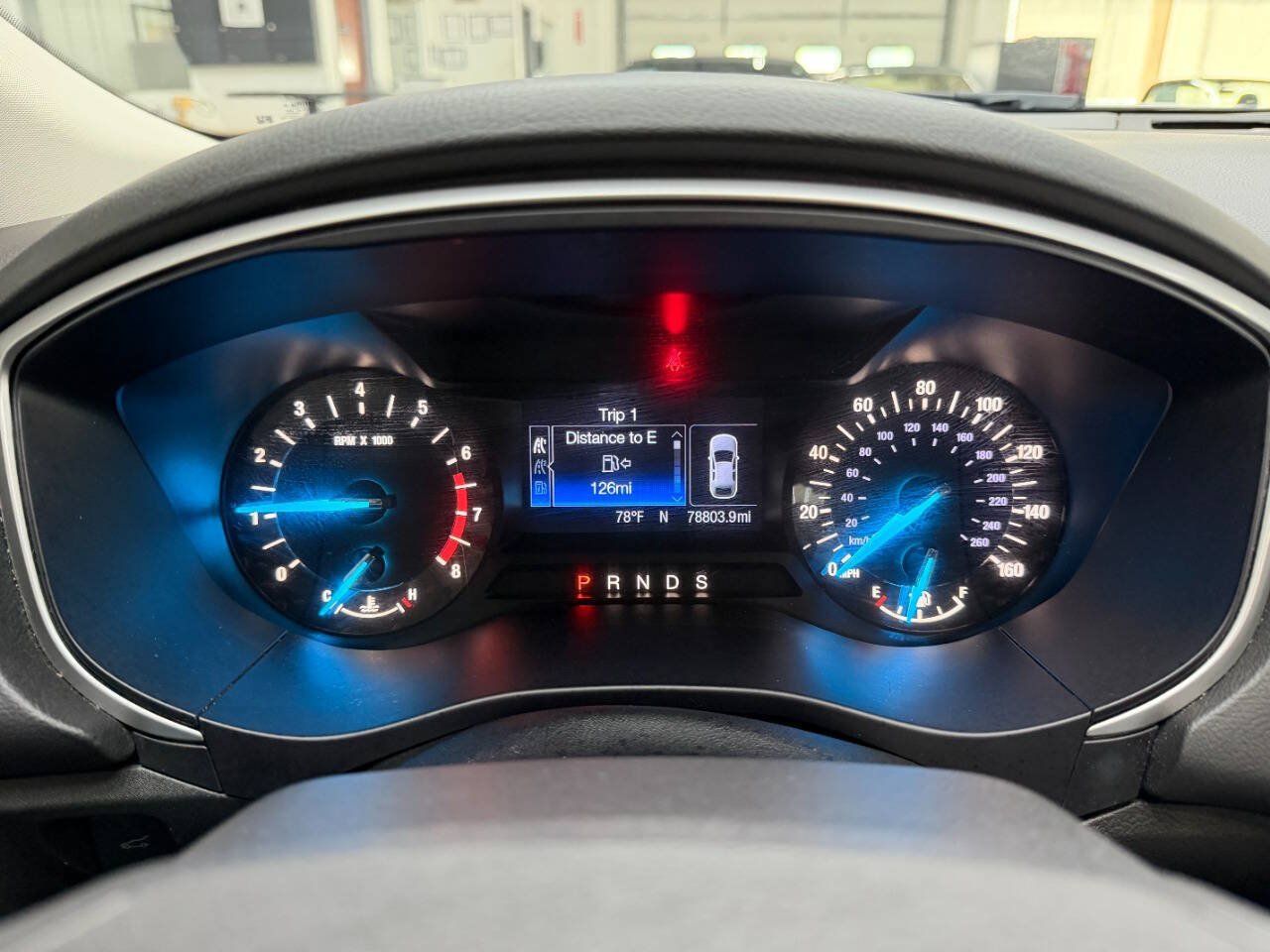 Used 2016 Ford Fusion SE FWD image 25