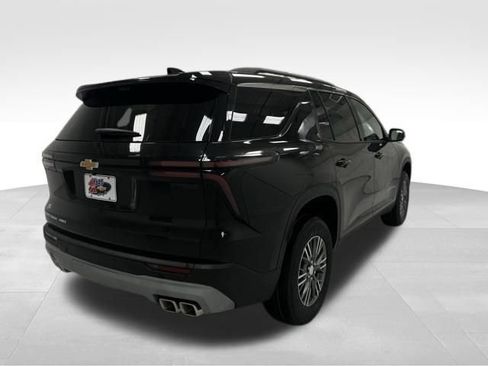 New 2026 Chevrolet Traverse LT w/ Driver Confidence Package AWD/4WD image 18