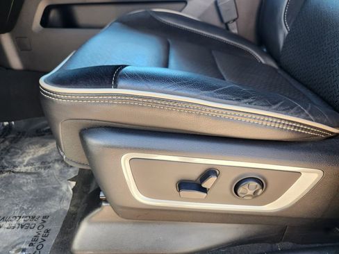 Used 2019 RAM 1500 Laramie w/ Sport Appearance Package image 14