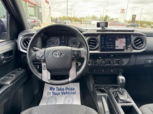 Used 2017 Toyota Tacoma TRD Sport w/ Tow Package (A/T) AWD/4WD image 17