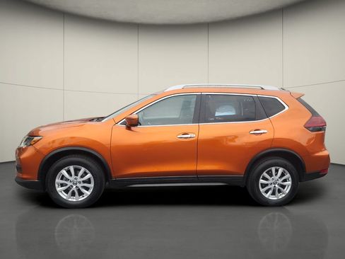 Used 2019 Nissan Rogue SV AWD/4WD image 4