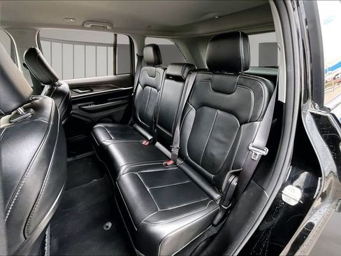 Used 2020 Jeep Grand Cherokee High Altitude AWD/4WD image 25