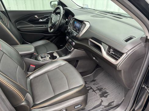 Used 2024 GMC Terrain AT4 w/ Infotainment Package II image 38