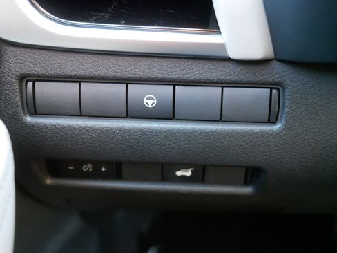 Certified 2022 Nissan Rogue SL w/ SL Premium Package image 24