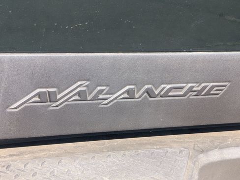 Used 2003 Chevrolet Avalanche 2WD image 10