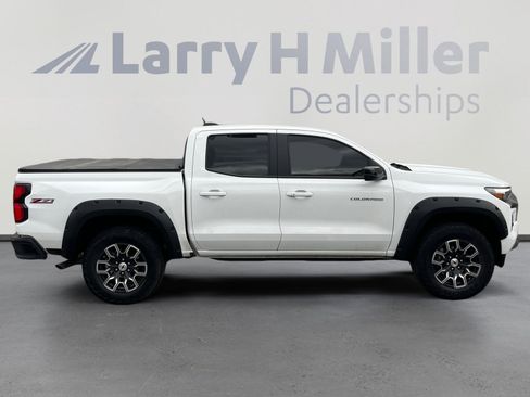Used 2024 Chevrolet Colorado Z71 w/ Z71 Convenience Package 2 AWD/4WD image 6