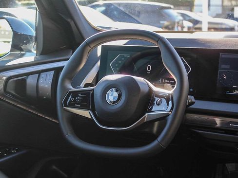 Used 2025 BMW X3 xDrive30i w/ Convenience Package image 15