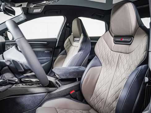 New 2026 Audi A6 Prestige image 8