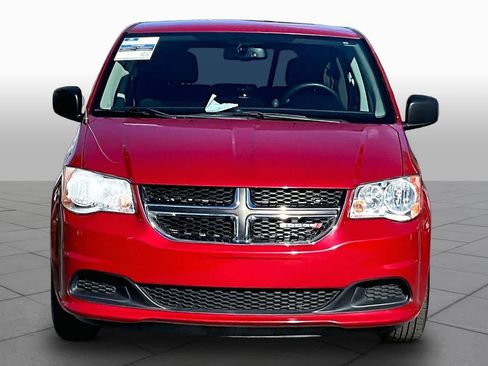 Used 2016 Dodge Grand Caravan SE w/ Quick Order Package 29E SE FWD image 4