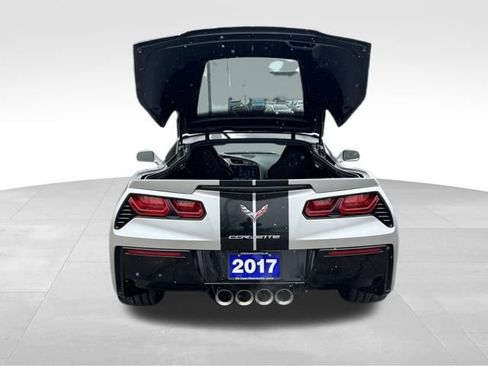 Used 2017 Chevrolet Corvette Stingray Coupe image 28